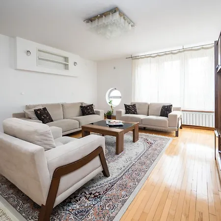 Spacious & Modern In The Centre * Sarajevo
