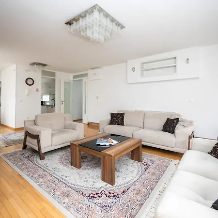 Spacious & Modern In The Centre Apartamento *