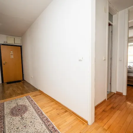 Daire Spacious & Modern In The Centre