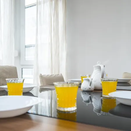Apartment Spacious & Modern In The Centre