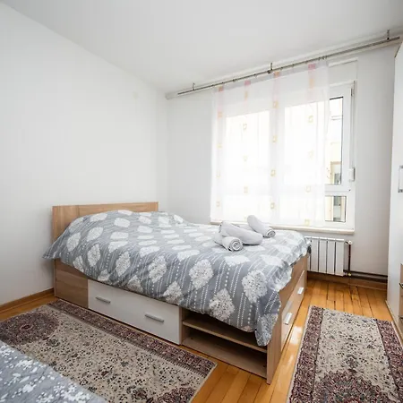 Daire Spacious & Modern In The Centre *
