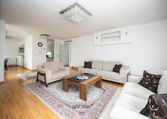 Spacious & Modern In The Centre Appartement *