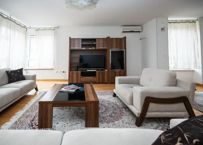 Apartman Spacious & Modern In The Centre *