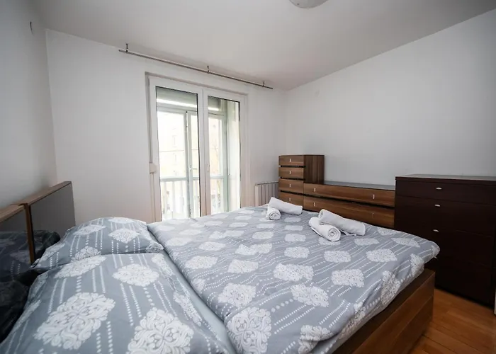 Apartman Spacious & Modern In The Centre Szarajevó