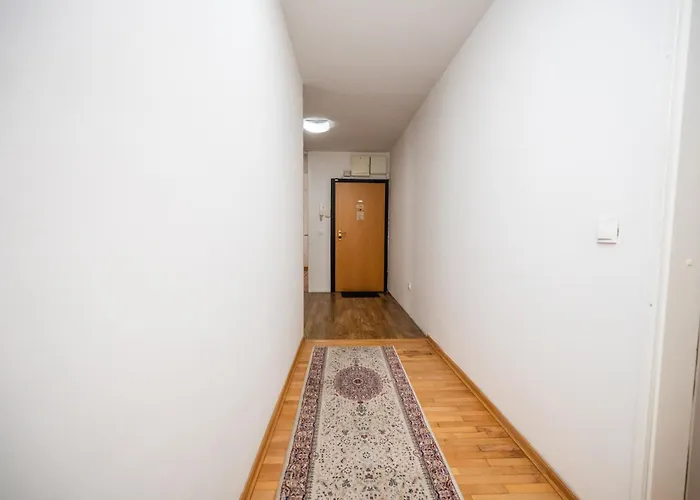 Spacious & Modern In The Centre Apartman Szarajevó