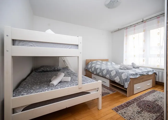 Spacious & Modern In The Centre Apartman *