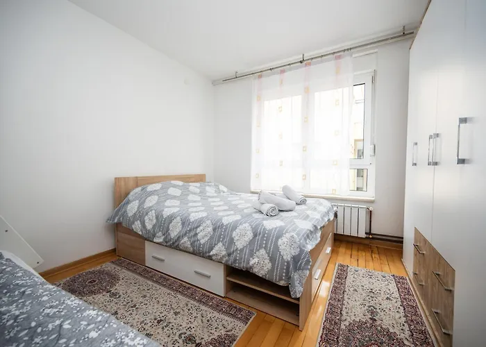 Apartman Spacious & Modern In The Centre *